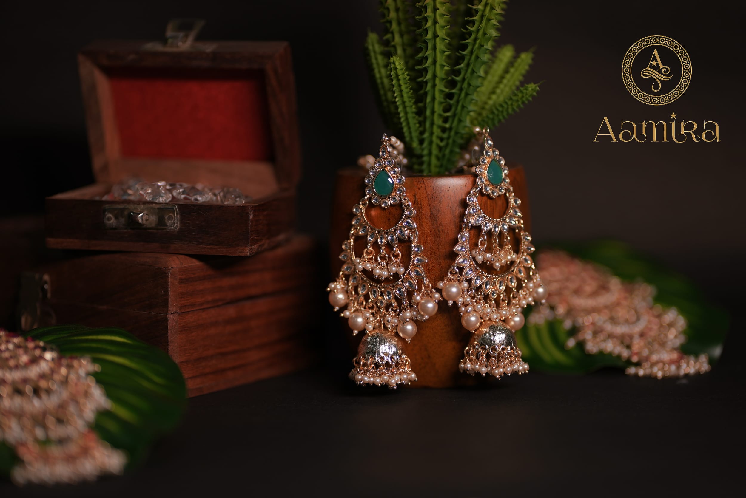 Aamira Jhumkas